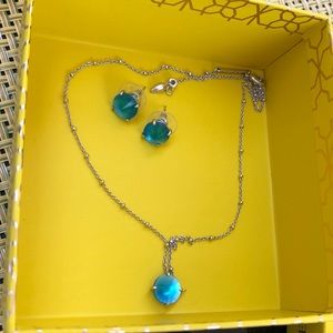 kendra scott earrings and necklace